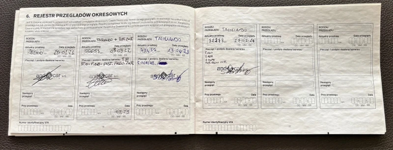 Nissan Qashqai 1.3 DIG-T TEKNA + , снимка 16 - Автомобили и джипове - 51814694