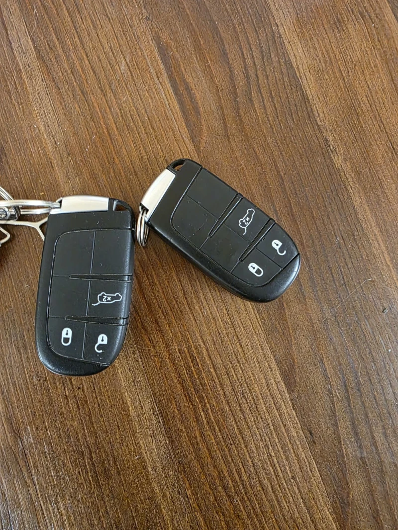 Jeep Grand cherokee 3.0 CRD Limited, снимка 15 - Автомобили и джипове - 52326375