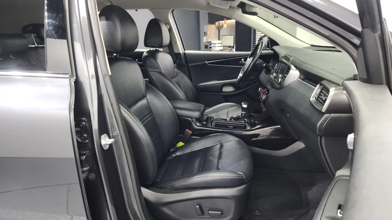 Kia Sorento 2.2 4WD NOBLESSE autogeorge.com, снимка 10 - Автомобили и джипове - 52333631