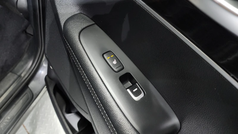 Kia Sorento 2.2 4WD NOBLESSE autogeorge.com, снимка 17 - Автомобили и джипове - 52333631