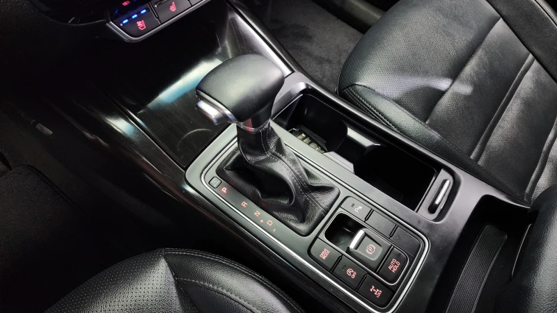 Kia Sorento 2.2 4WD NOBLESSE autogeorge.com, снимка 8 - Автомобили и джипове - 52333631