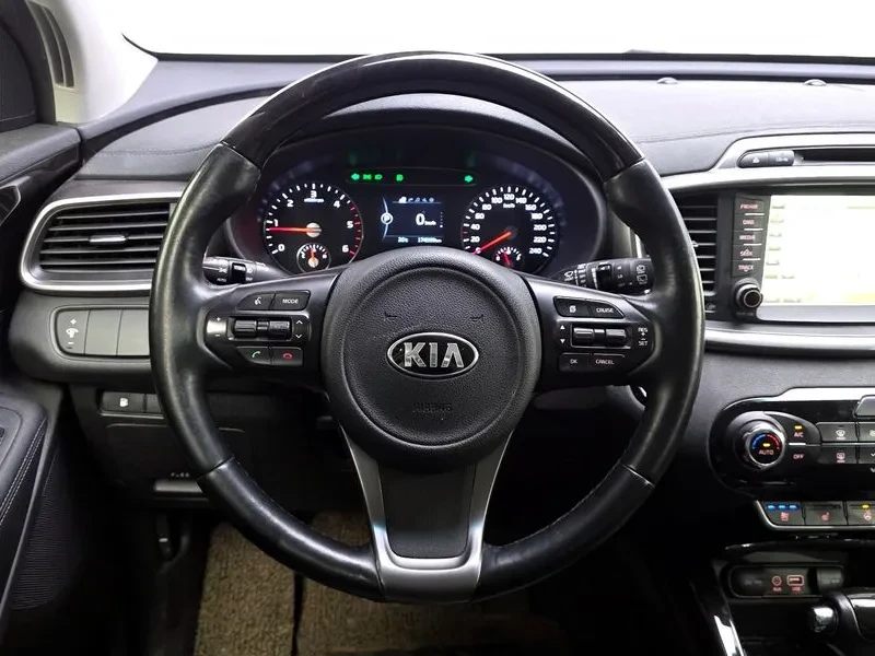 Kia Sorento 2.2 CRDI 4WD - ���� 30% ����� | Mobile.bg � ����������� 12