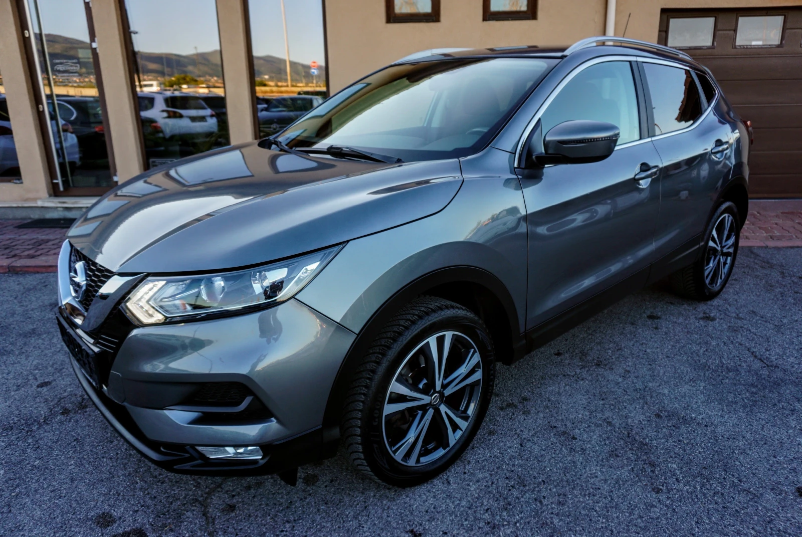 Nissan Qashqai 1.3 DIG-T TEKNA + , снимка 1