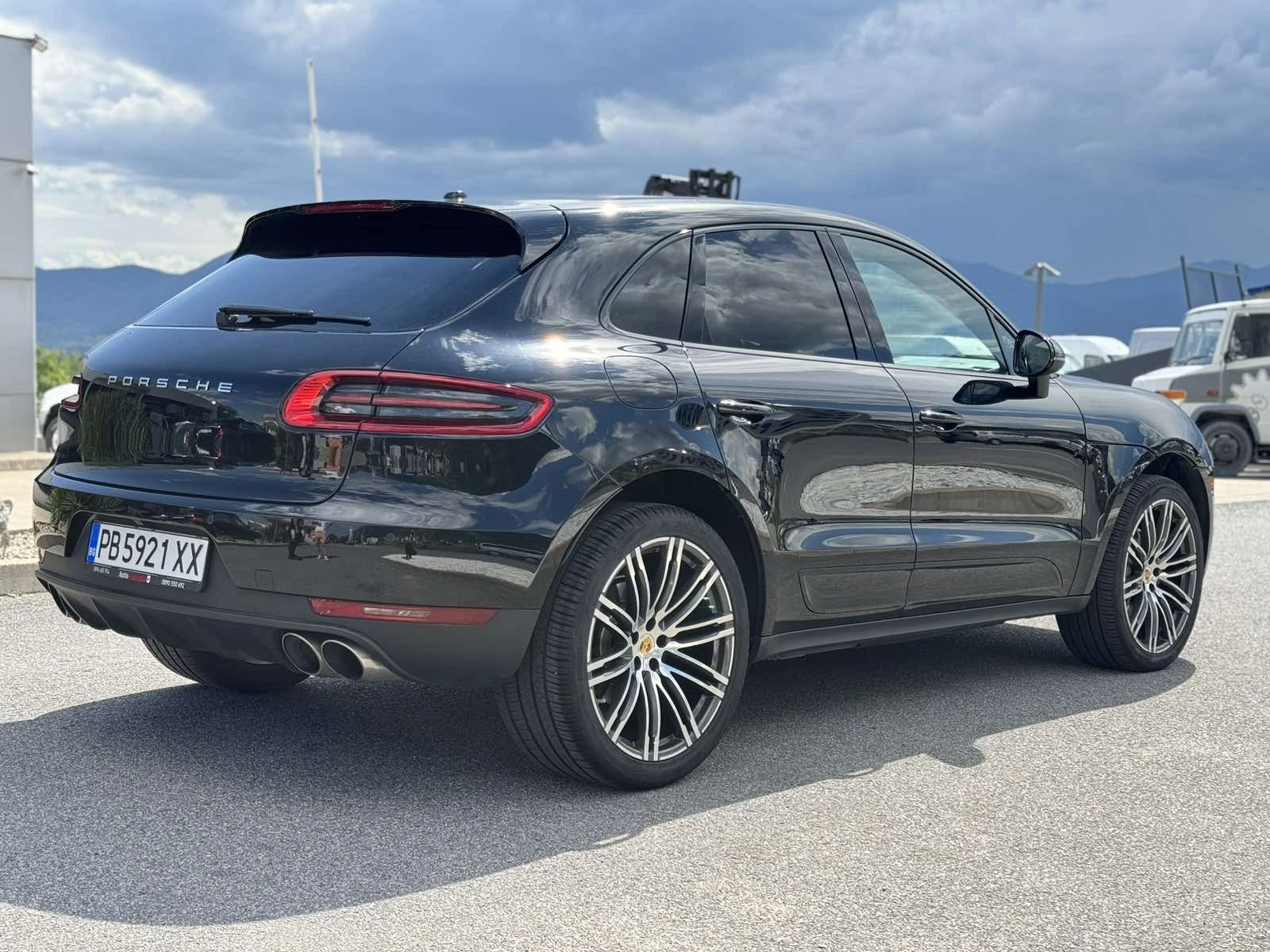 Porsche Macan S 3.0 60 000км - изображение 3