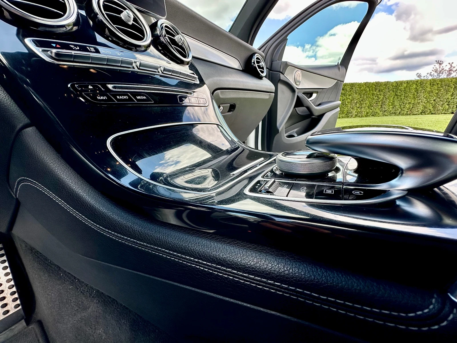 Mercedes-Benz GLC 250d 4Matic AMG Line , снимка 14 - Автомобили и джипове - 54400775