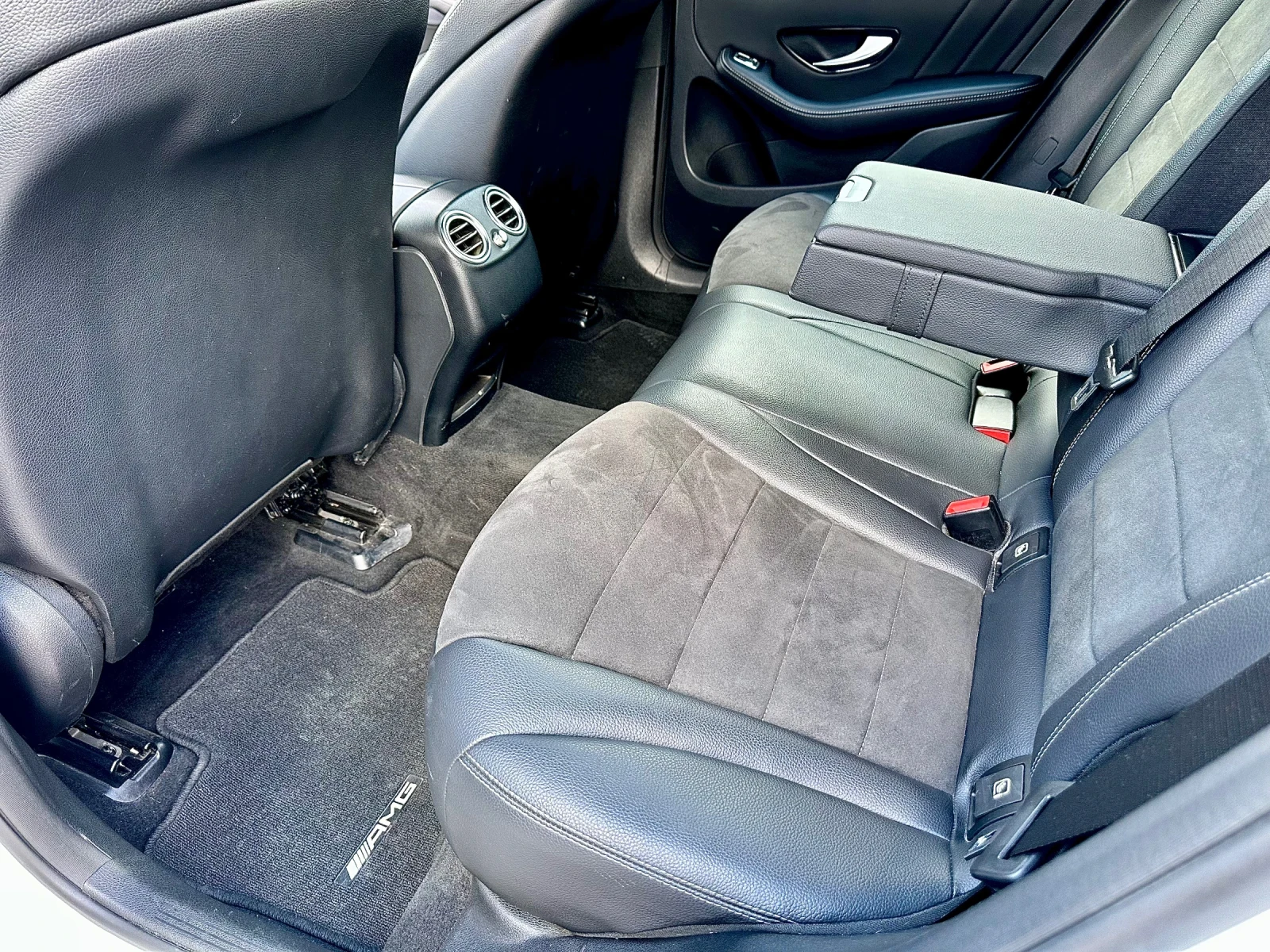 Mercedes-Benz GLC 250d 4Matic AMG Line , снимка 13 - Автомобили и джипове - 54400775