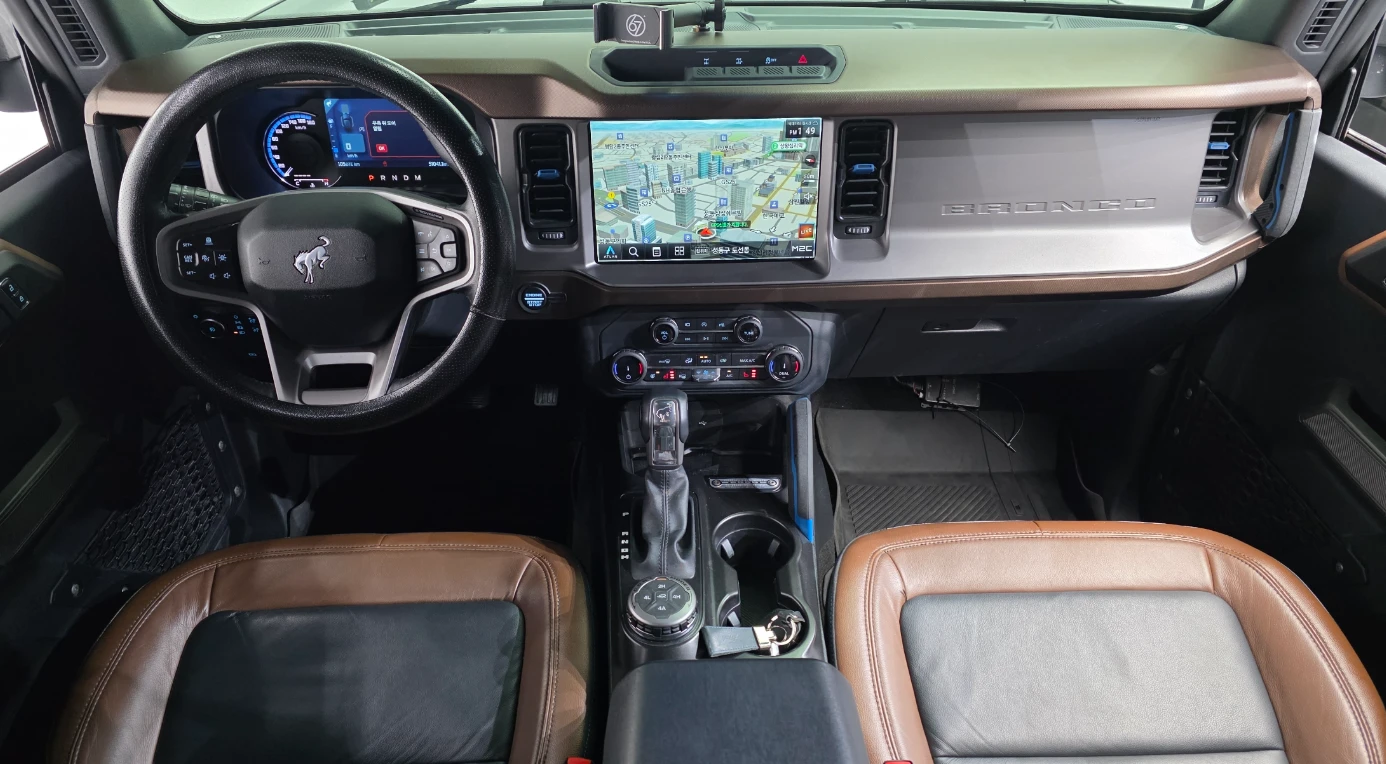 Ford Bronco, снимка 8 - Автомобили и джипове - 54527342