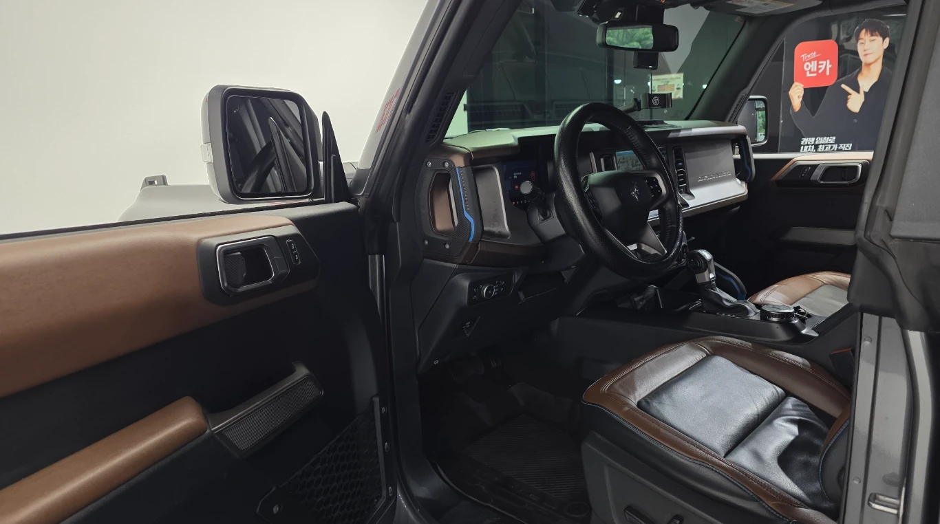 Ford Bronco, снимка 16 - Автомобили и джипове - 54527342