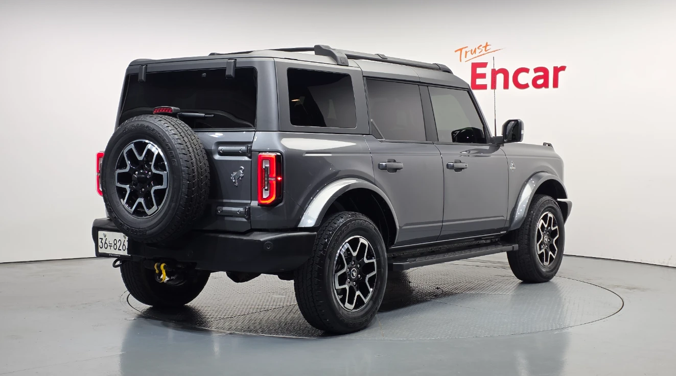 Ford Bronco, снимка 4 - Автомобили и джипове - 54527342