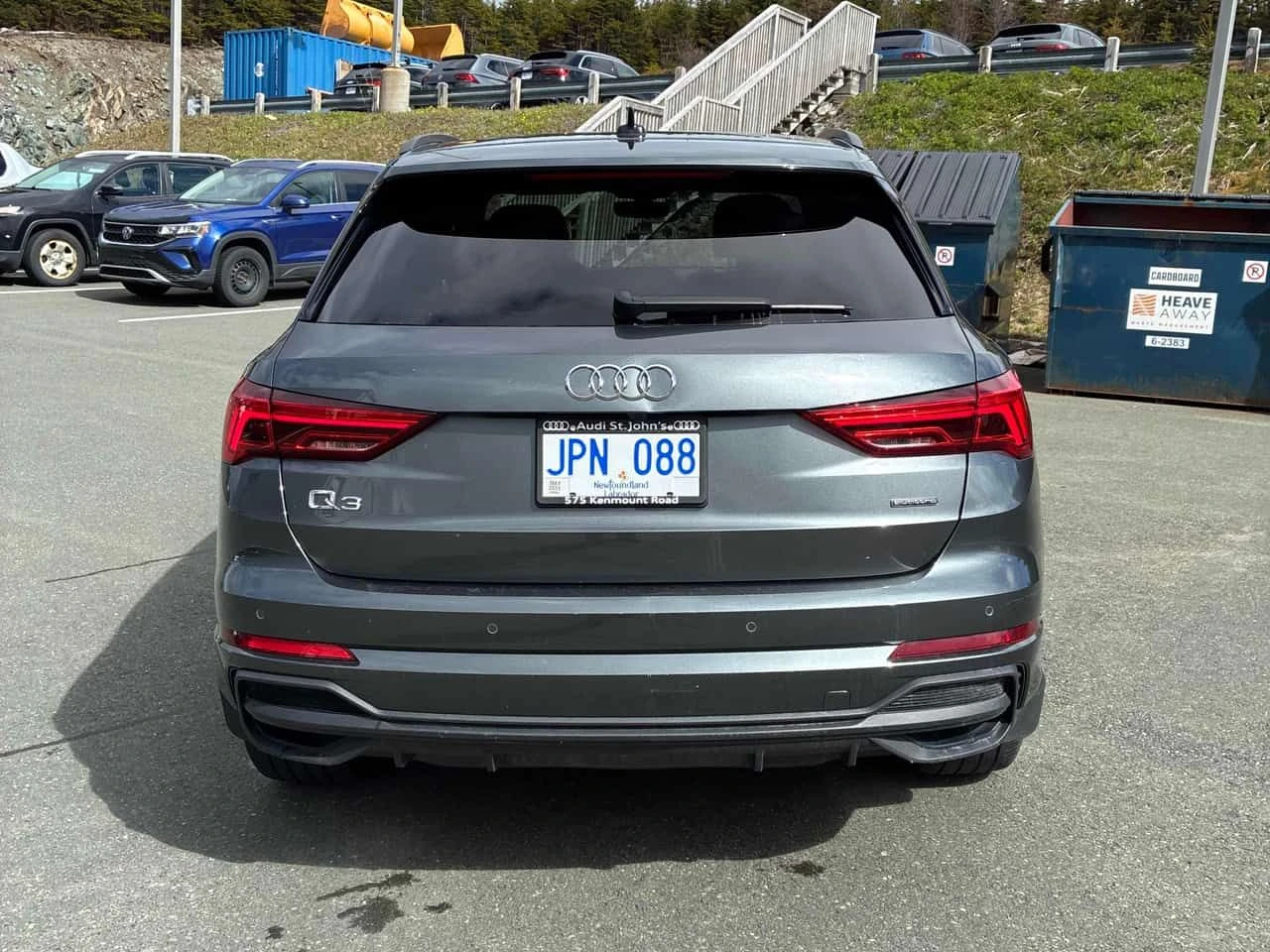 Audi Q3 NARDO GREY / DISTRONIC / CAMERA / АВТОКРЕДИТ , снимка 4 - Автомобили и джипове - 55026696