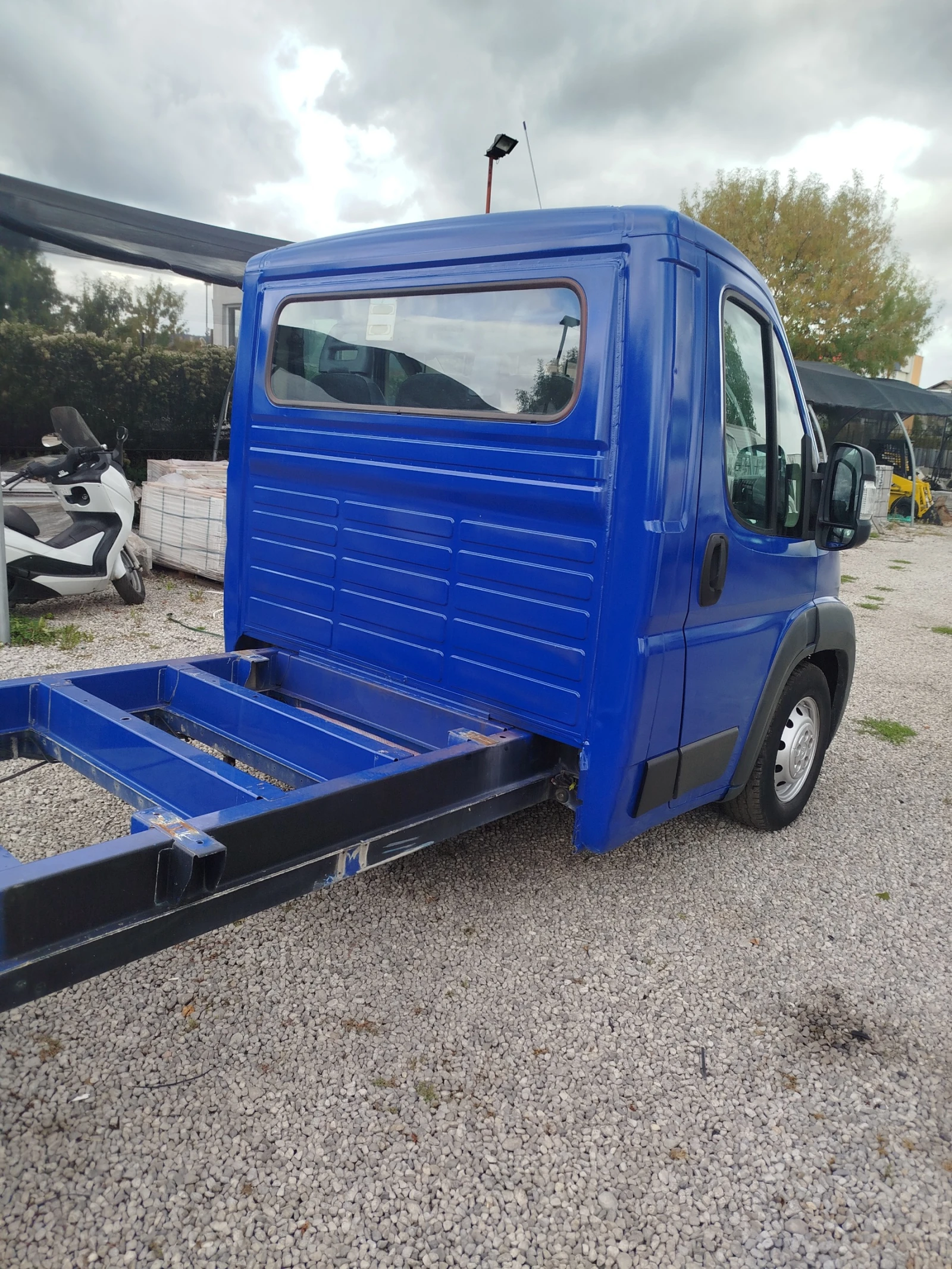 Peugeot Boxer 3.0 /двигател /на шаси - изображение 3