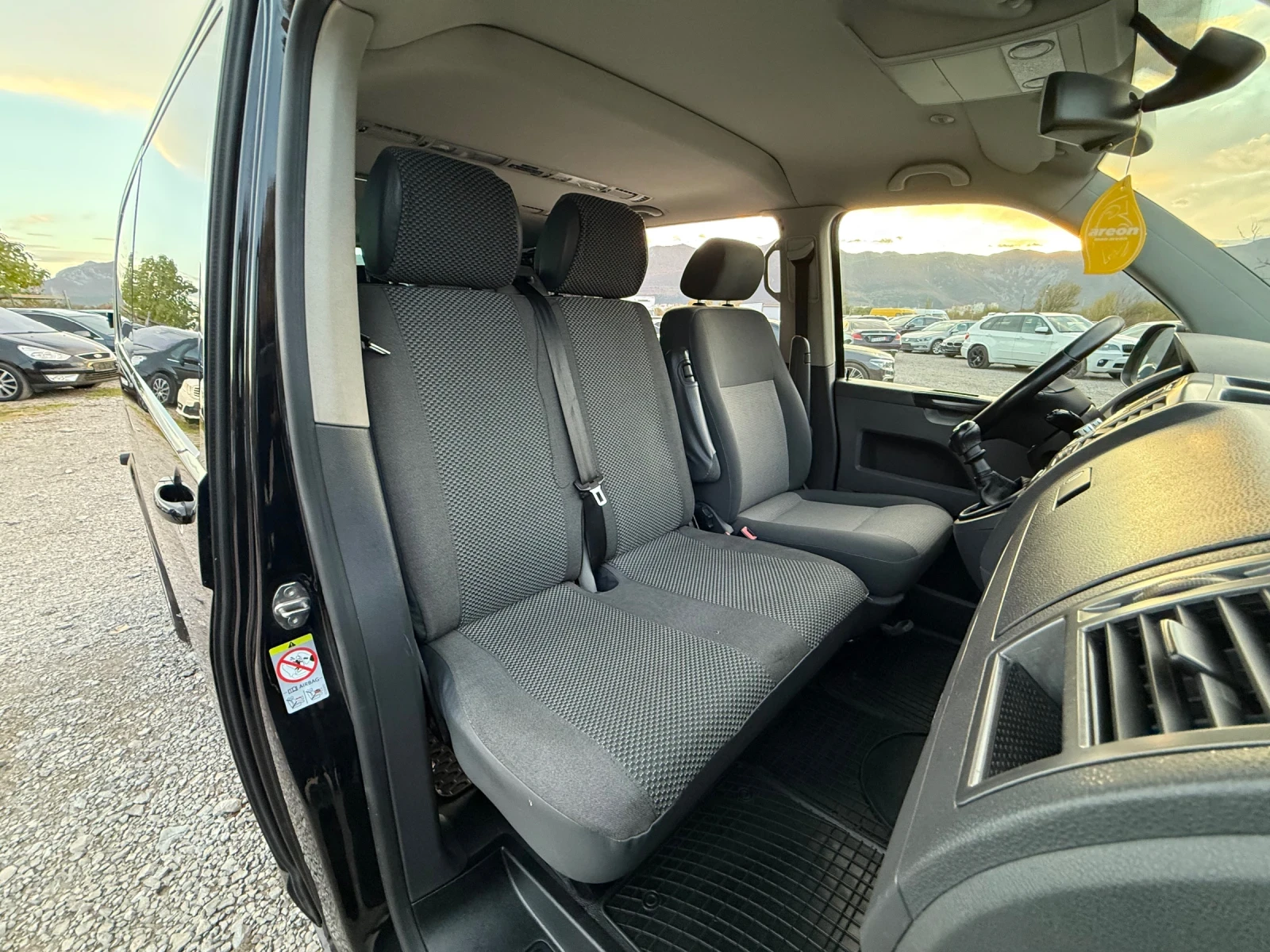 VW Caravelle 2.0TDi 180 * 8+ 1* * 4-Motion* * MAXI* *  | Mobile.bg   12