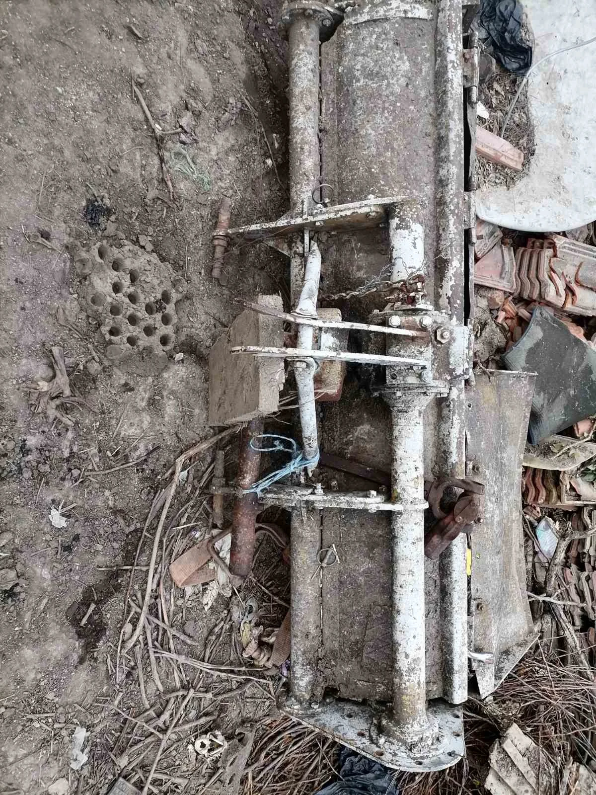 Трактор МТЗ С фреза и плуг 3000 евро , снимка 3 - Селскостопанска техника - 53928979