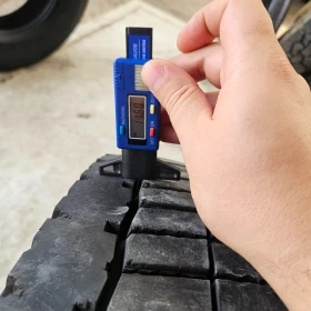 Гуми, снимка 4