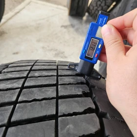 Гуми, снимка 3