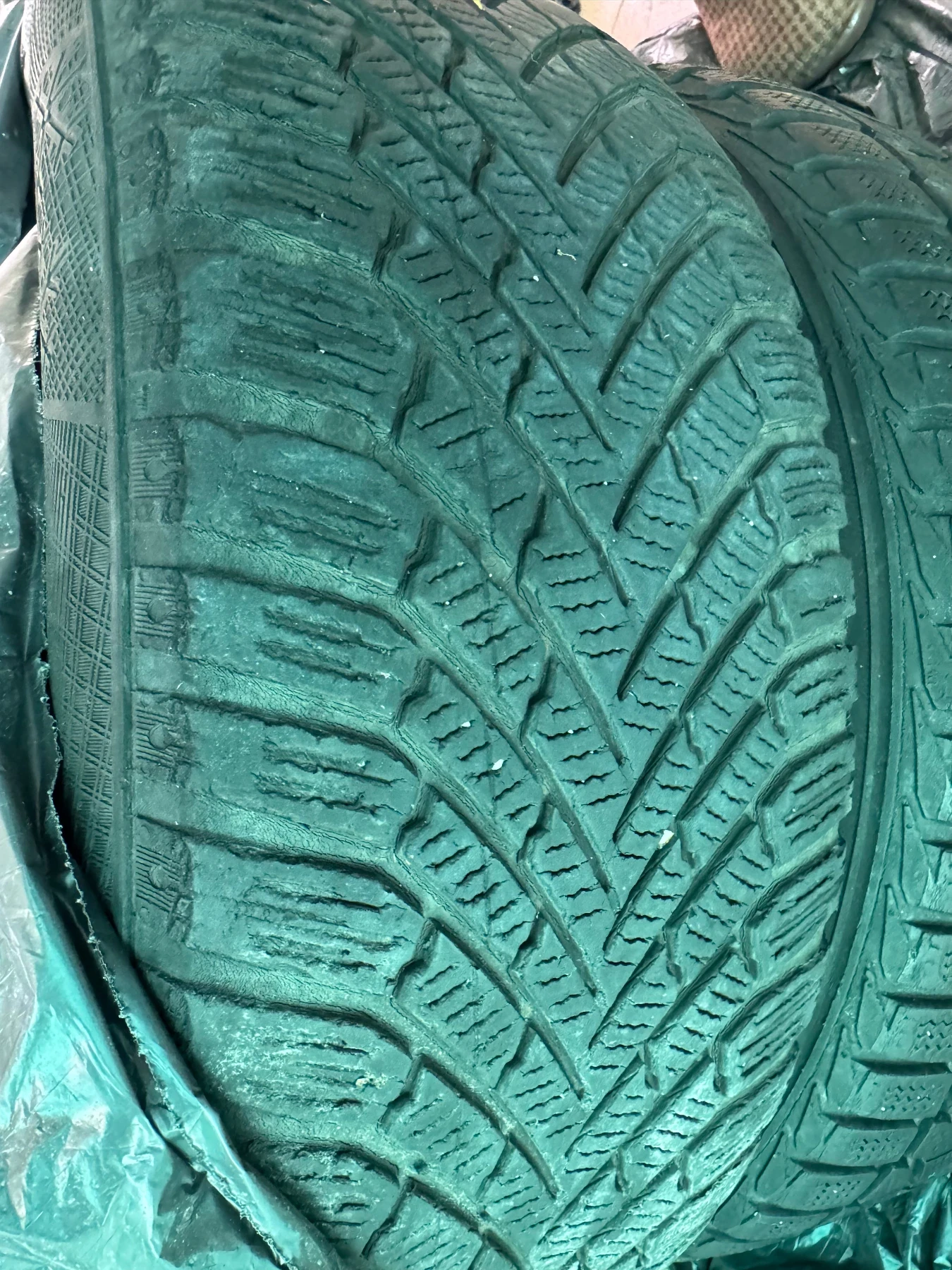    205/55R16  Audi A4 | Mobile.bg   9