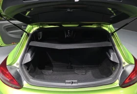 VW Scirocco 2.0 TDI R LINE* PARK ASS* CAMERA* КОЖА* ПОДГРЕВ, снимка 17