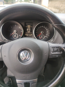 VW Golf, снимка 1 - Автомобили и джипове - 46038932