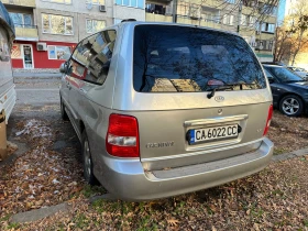 Kia Carnival, снимка 2