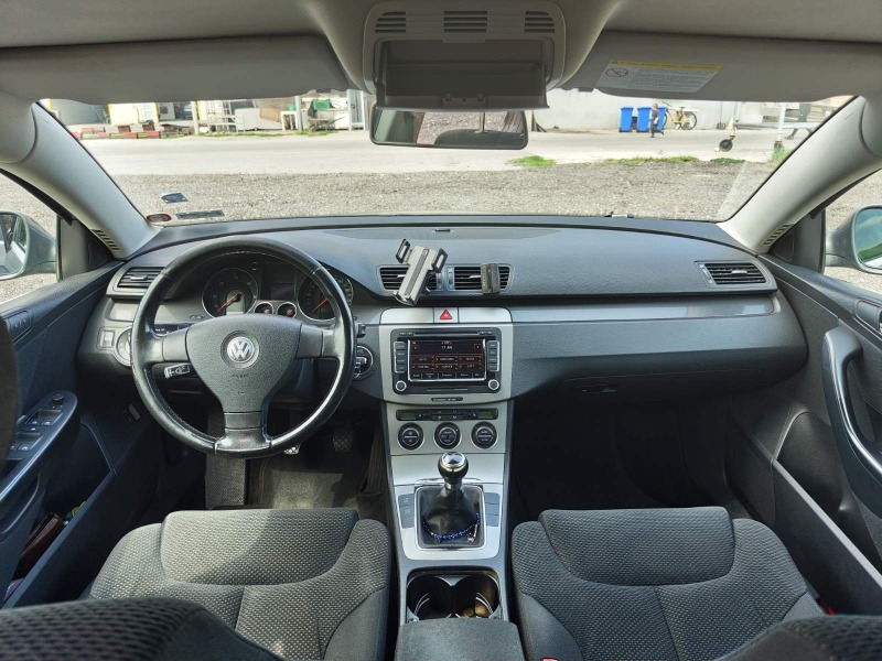 VW Passat, снимка 7 - Автомобили и джипове - 45288569
