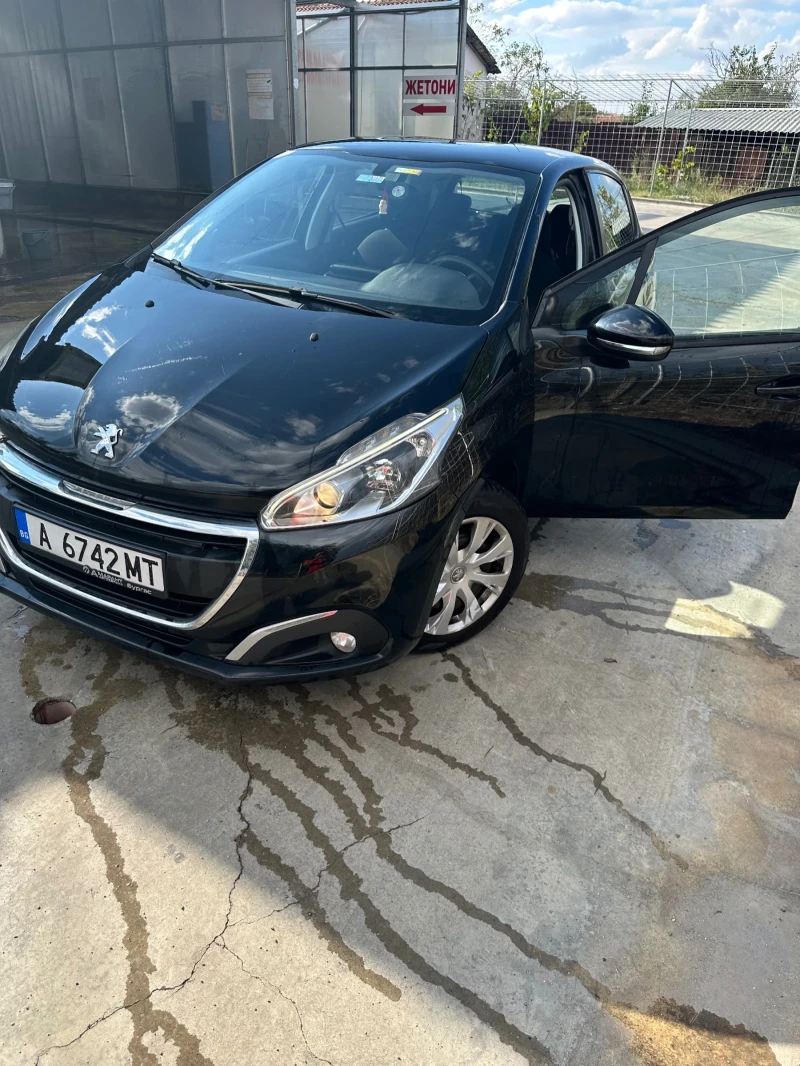 Peugeot 208, снимка 1 - Автомобили и джипове - 47208919