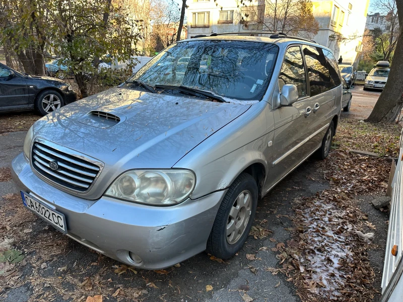 Kia Carnival, снимка 1 - Автомобили и джипове - 48088472