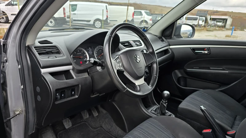 Suzuki Swift 1.3, снимка 8 - Автомобили и джипове - 48273865