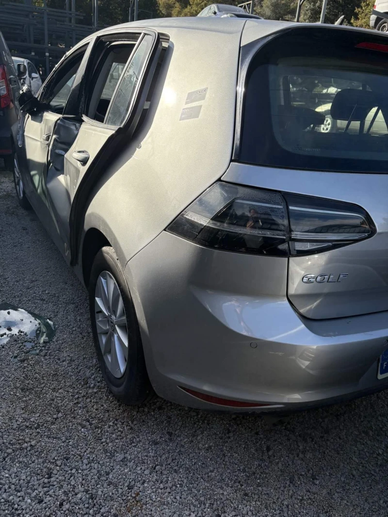 VW Golf, снимка 12 - Автомобили и джипове - 48879537