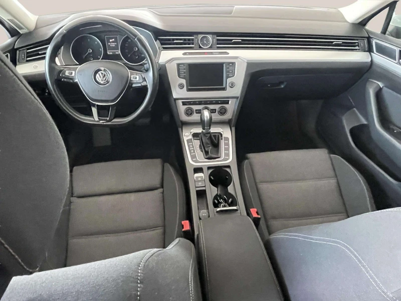 VW Passat Comfortline 2.0tdi 190hp, снимка 7 - Автомобили и джипове - 50020598