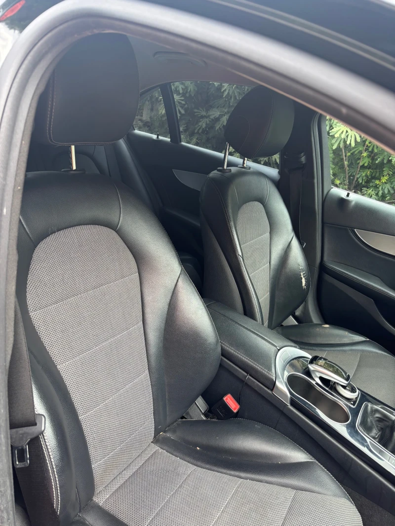 Mercedes-Benz C 220, снимка 10 - Автомобили и джипове - 52045625