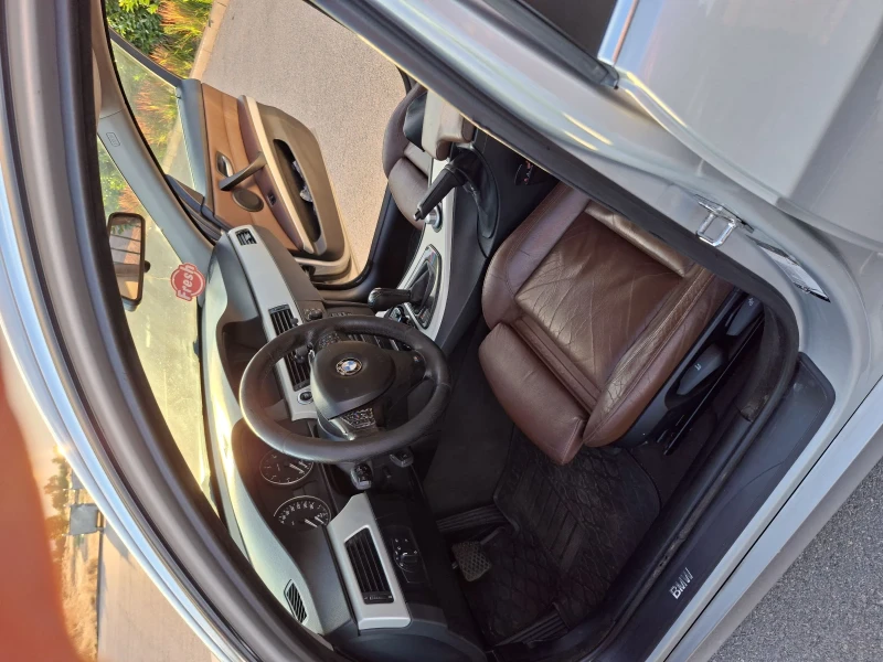 BMW 330, снимка 11 - Автомобили и джипове - 52534940