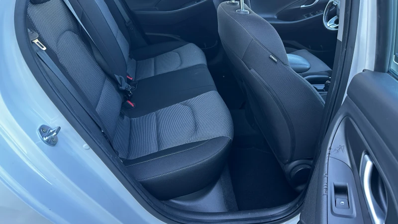 Hyundai I30 1.4i от България, първи собственик, снимка 10 - Автомобили и джипове - 53113358