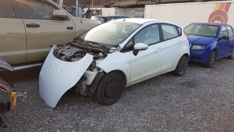 Ford Fiesta 1.25 Trend, снимка 2 - Автомобили и джипове - 24031197