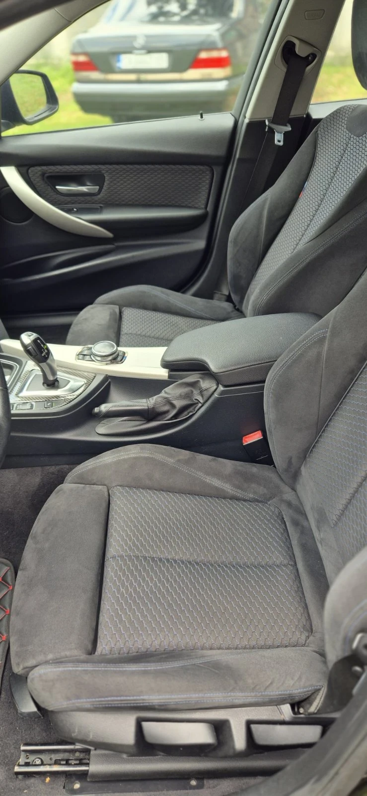 BMW 320 xDrive, снимка 9 - Автомобили и джипове - 55385786