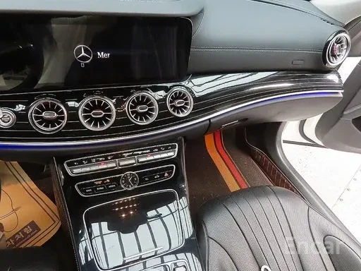 Mercedes-Benz CLS 450 AMG * HEAD UP * ОБДУХВАНЕ * 50К Км * , снимка 8 - Автомобили и джипове - 56115637