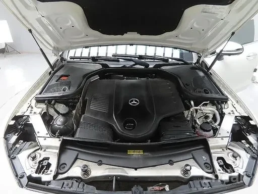 Mercedes-Benz CLS 450 AMG * HEAD UP * ОБДУХВАНЕ * 50К Км * , снимка 14 - Автомобили и джипове - 56115637
