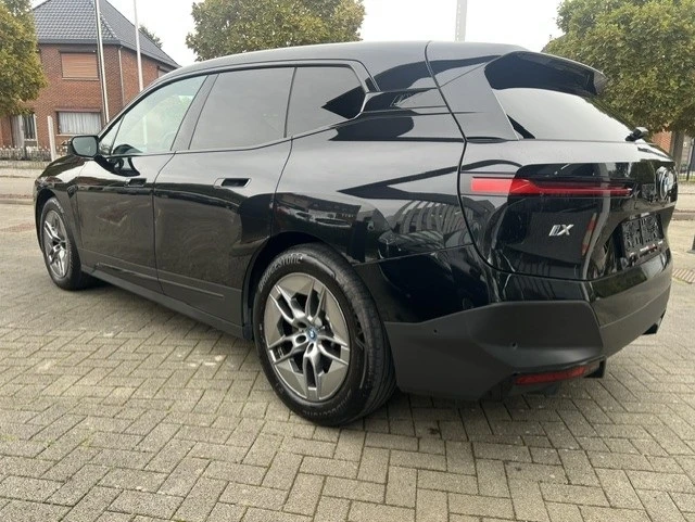 BMW iX 40 Limited Edition - xDrive, снимка 5 - Автомобили и джипове - 56692040