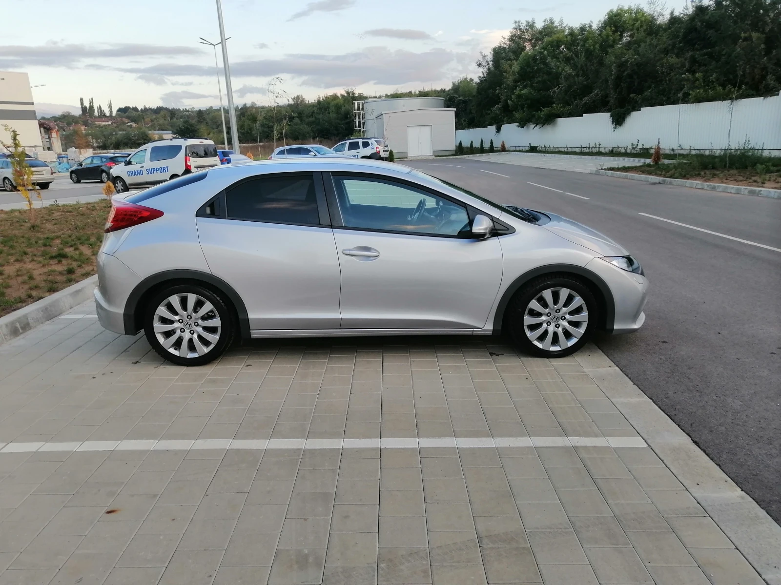 Honda Civic 1.6 i-DTEC - изображение 2