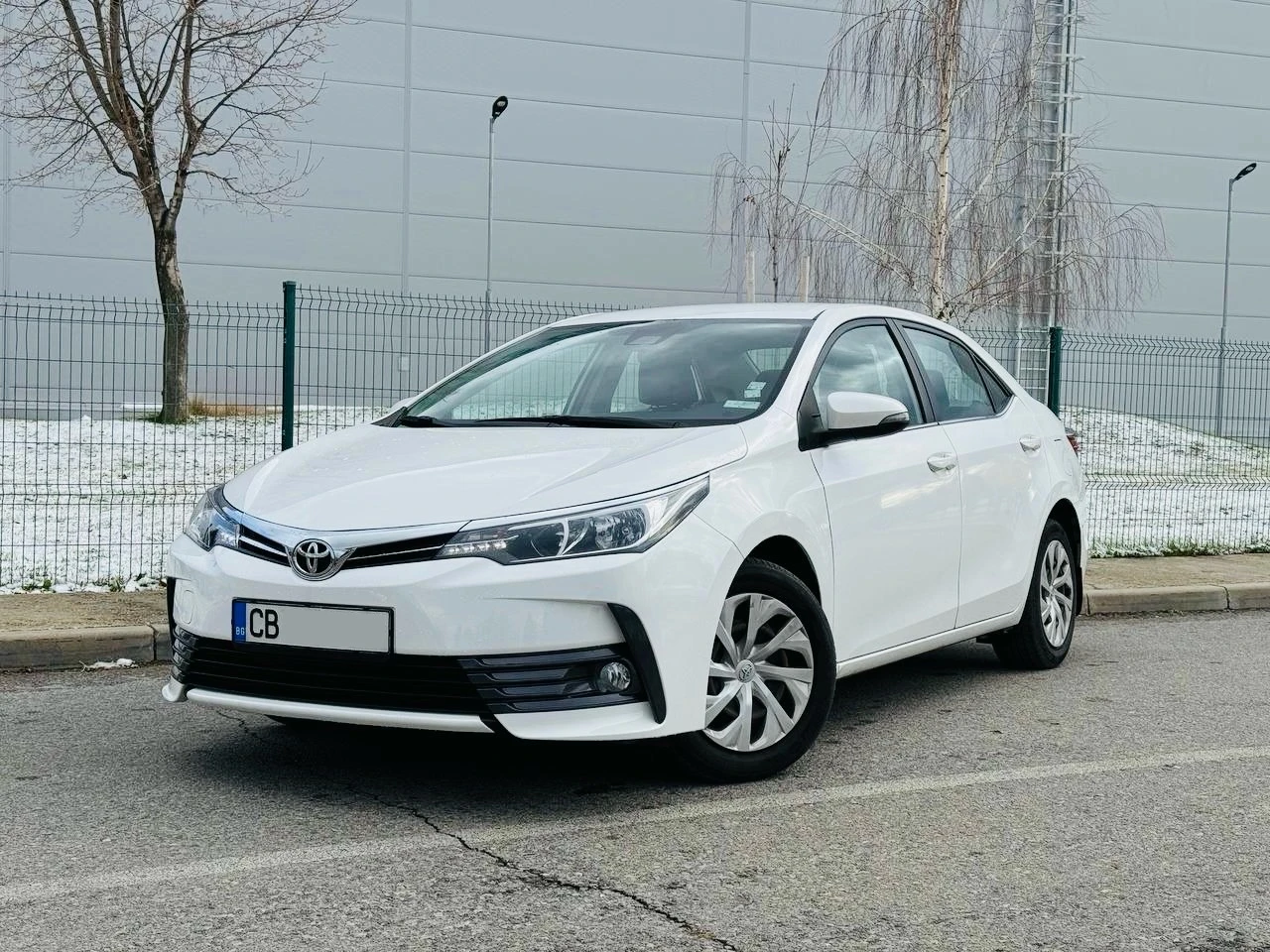 Toyota Corolla 1.6 VVT-i / Автоматик / Гаранция - [1] 