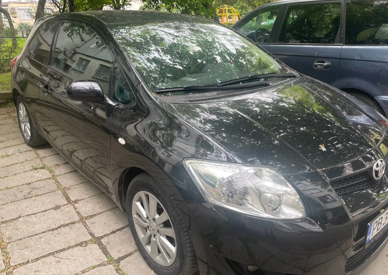 Toyota Auris 2.0  d4d - изображение 2