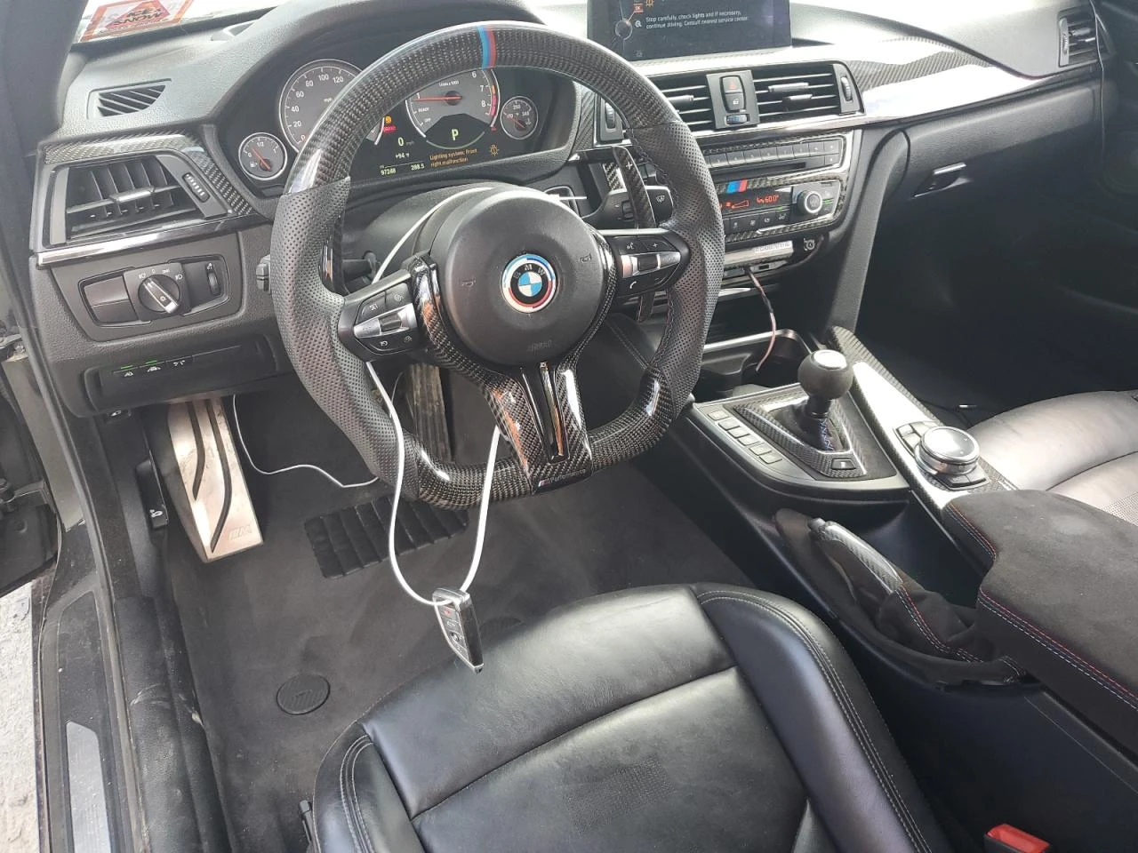 BMW M4 Carbon* Harman* ПОДГРЕВИ - изображение 8