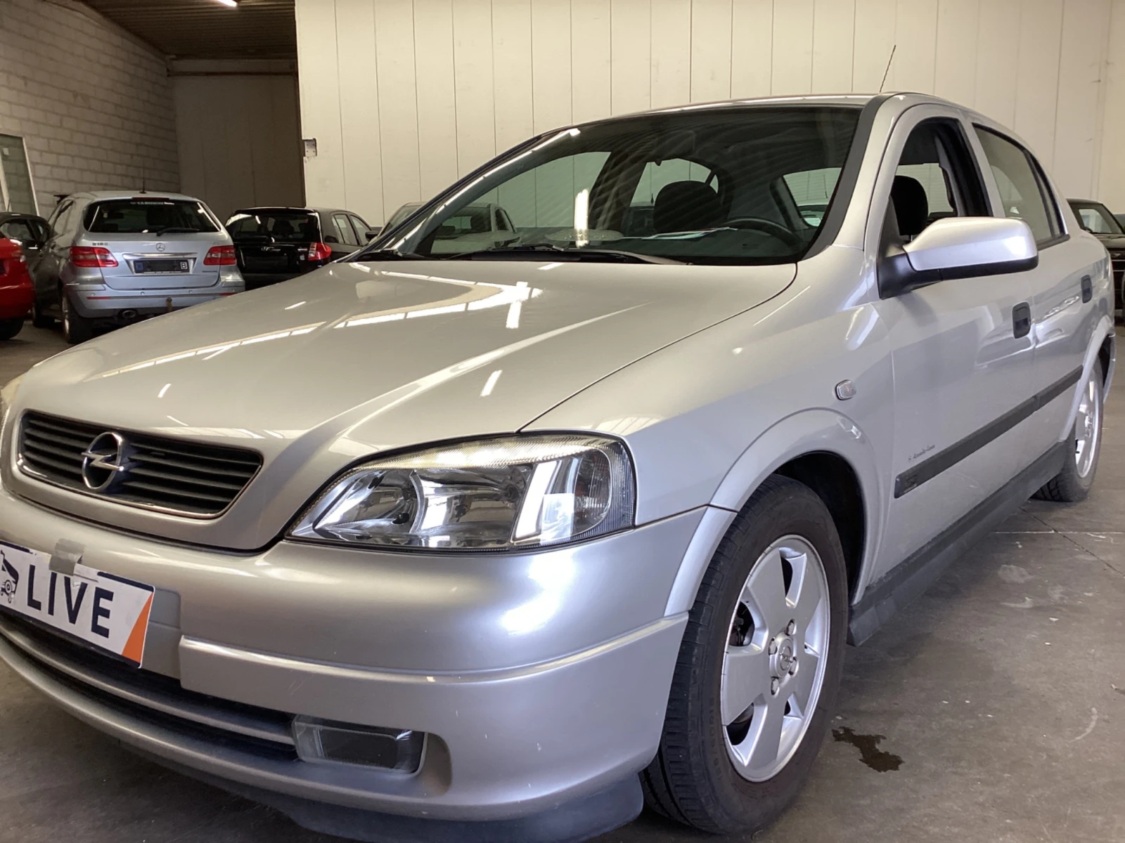 Opel Astra 1.6 Elegance ОЧАКВАН ВНОС - изображение 4