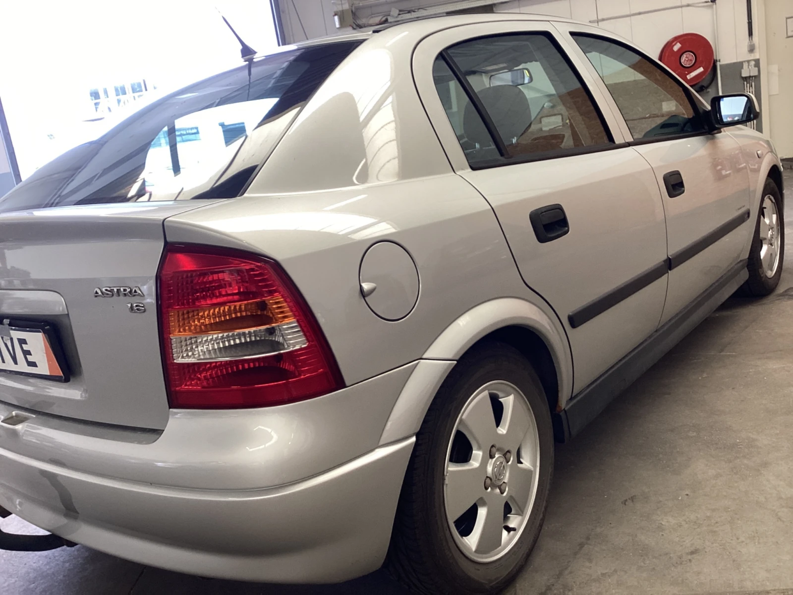Opel Astra 1.6 Elegance ОЧАКВАН ВНОС - изображение 7
