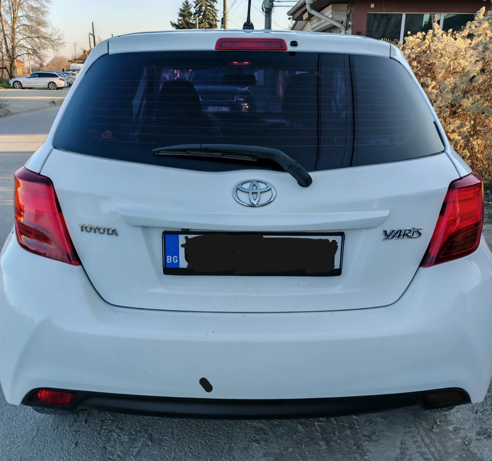 Toyota Yaris 1.4 D4D Navi Kamera - изображение 4