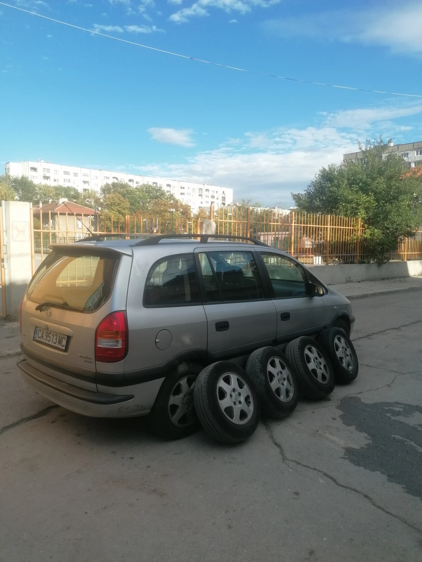 Opel Zafira, снимка 3 - Автомобили и джипове - 53746505
