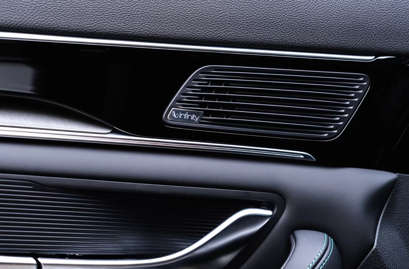 BYD Seal U* PHEV* DISTR* KEYLESS* INFINITY* 360 CAM* HUD* P, снимка 9 - Автомобили и джипове - 53958944