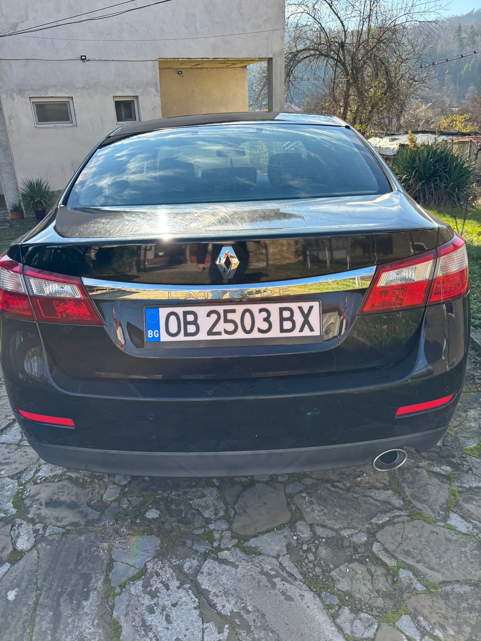 Renault Latitude, снимка 2 - Автомобили и джипове - 54060429