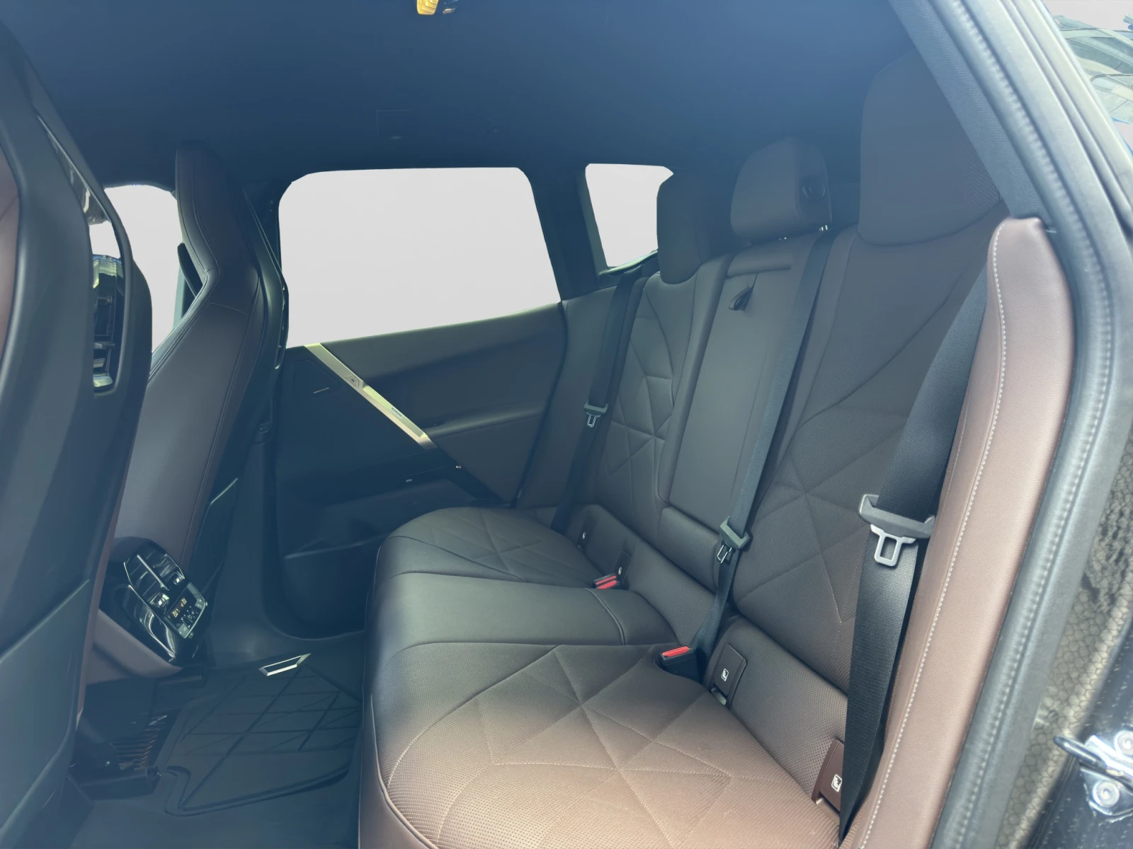 BMW iX 40 | Mobile.bg � ����������� 15