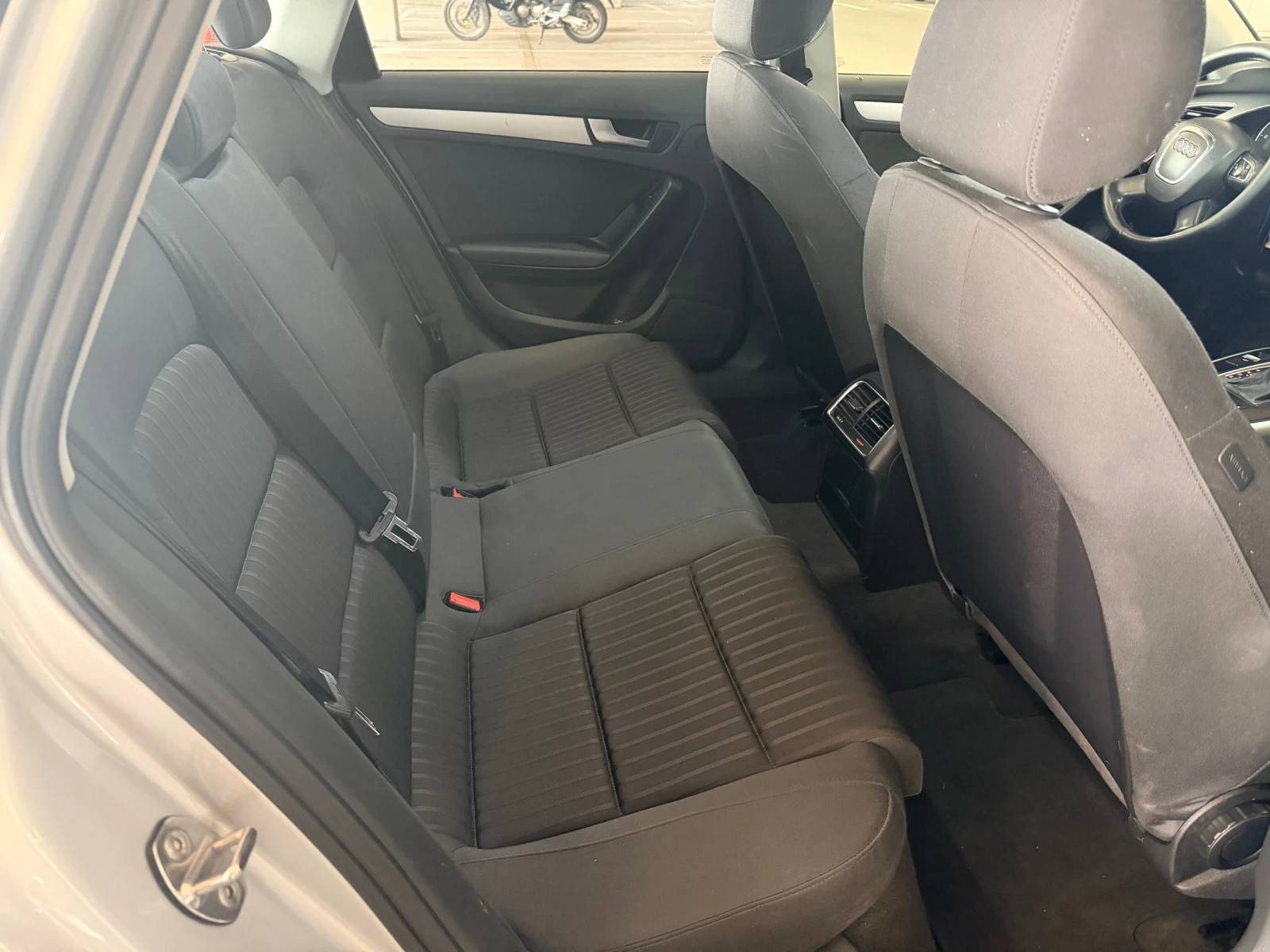 Audi A4 b8 carplay, снимка 10 - Автомобили и джипове - 54787159