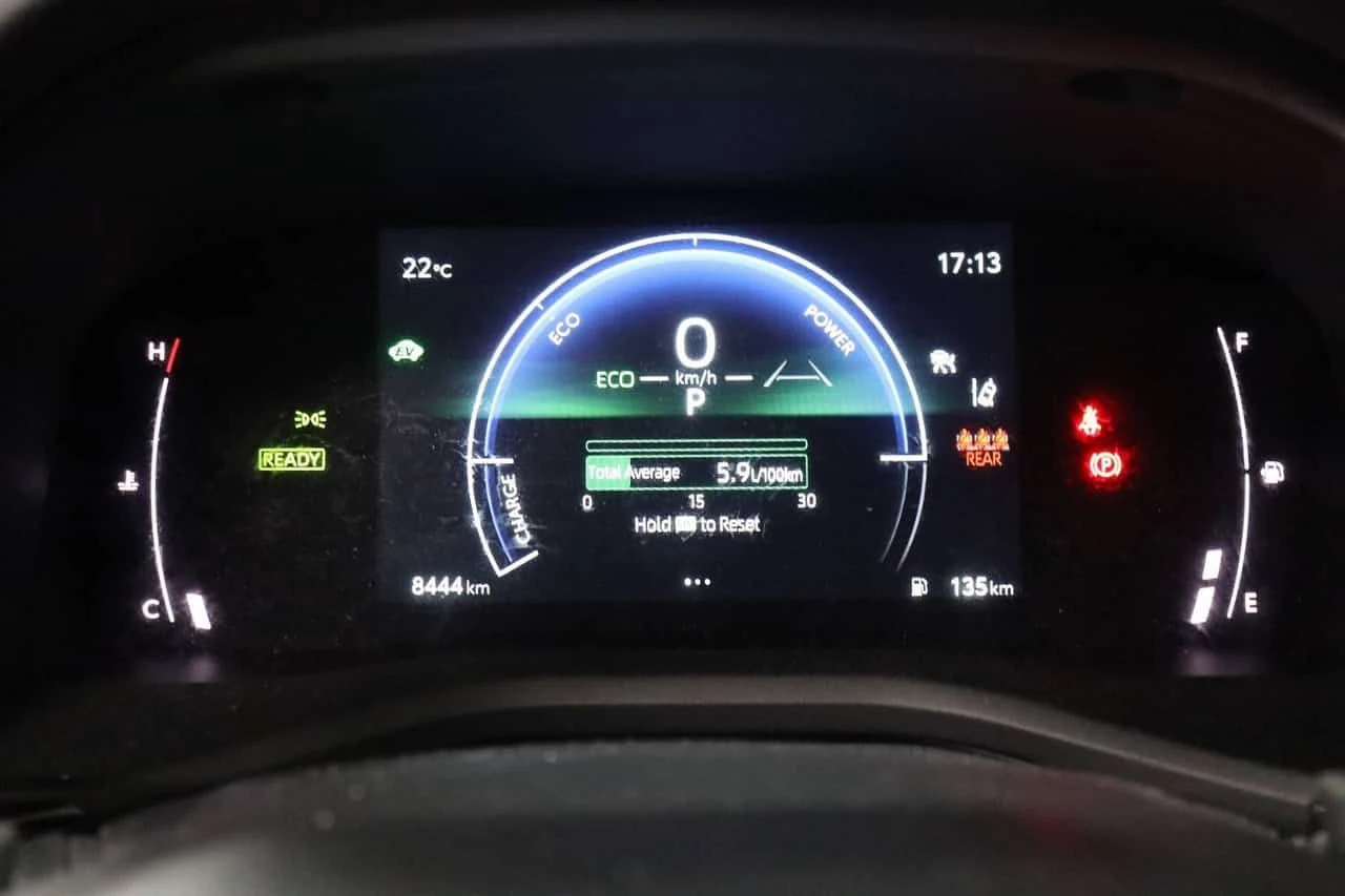 Toyota Camry CVT AWD / DISTRONIC / CARFAX / АВТОКРЕДИТ , снимка 8 - Автомобили и джипове - 54942305